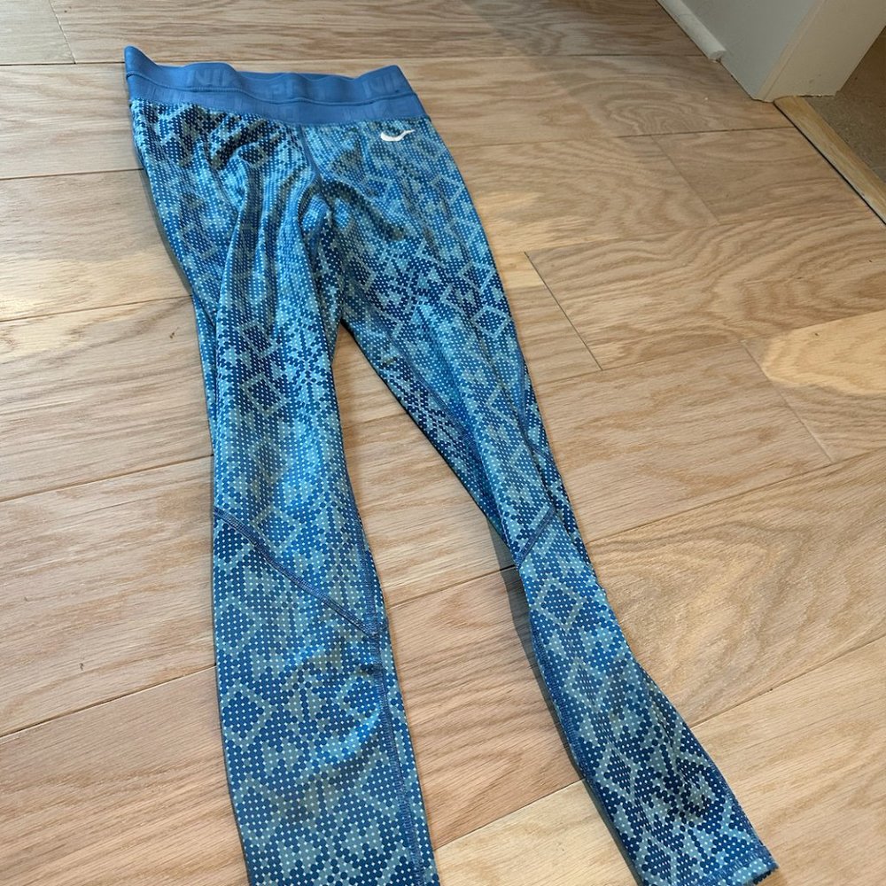 Nike Pro leggings